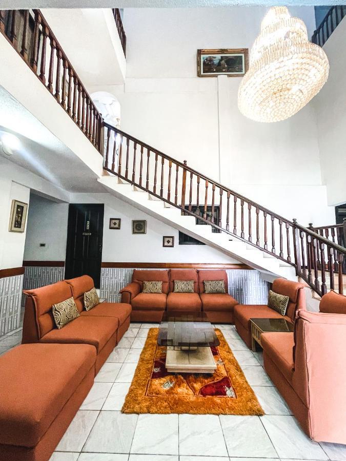 Hill View Hotel Mccarthy Hills Botianaw Eksteriør bilde