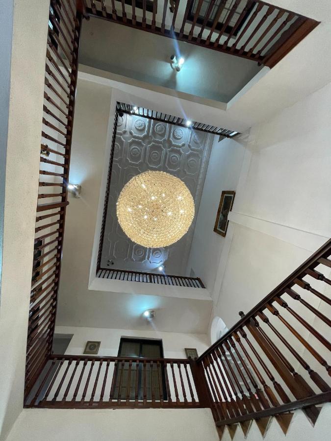Hill View Hotel Mccarthy Hills Botianaw Eksteriør bilde