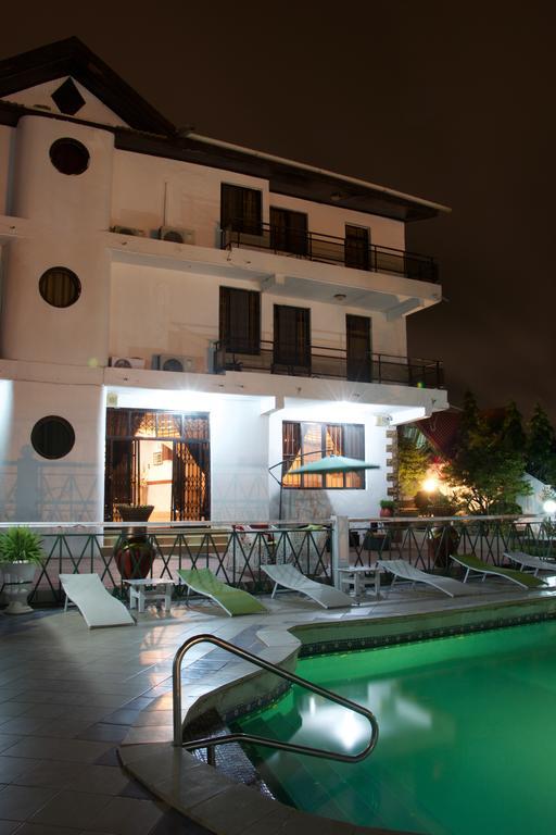 Hill View Hotel Mccarthy Hills Botianaw Eksteriør bilde